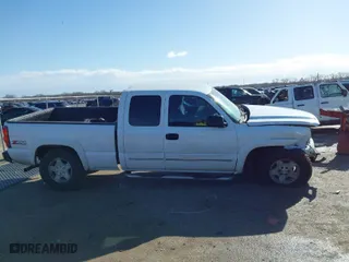 2007 Chevrolet Silverado 1500 Classic LT3 with VIN 1GCEK19B17Z101323, listed as a IAAI auction lot 41706534 with 291,917 mi miles. Bid and sale history available at carsss.com. Image 12.