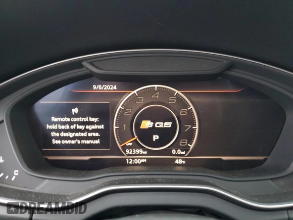 2018 Audi SQ5 Premium Plus with VIN WA1A4AFY6J2014108, listed as a Copart auction lot 81106304 with 92,399 mi miles and Salvage Title. Bid and sale history available at DreamBid. Image 9.