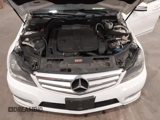 2013 Mercedes-Benz C 300 Sport с VIN WDDGF8AB3DR297543, выставлен на аукционе IAAI как лот 42323929 с пробегом 132 059 миль миль и . История ставок и продаж доступна на DreamBid. Изображение 10.