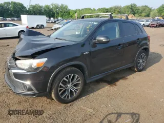 2018 Mitsubishi Outlander ES z VIN JA4AP3AU7JU022889, wystawiony jako Copart lot #59817395 z przebiegiem 202 086 mil mil oraz Szkoda całkowita • Salvage title. Historia ofert i sprzedaży dostępna na DreamBid. Obrazek 1.