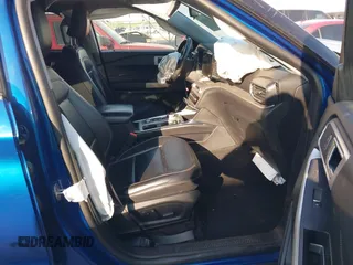 2021 Ford Explorer XLT z VIN 1FMSK8DHXMGB65760, wystawiony jako IAAI lot #42246046 z przebiegiem 48 259 mil mil oraz . Historia ofert i sprzedaży dostępna na DreamBid. Obrazek 5.