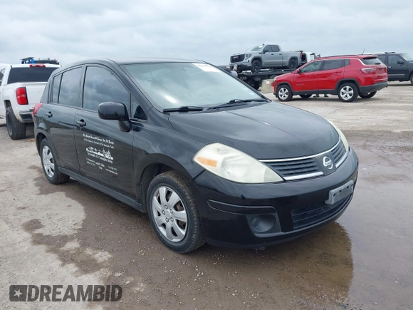 2009 Nissan Versa 1.8 SL with VIN 3N1BC13E79L393141, listed as a IAAI auction lot 42124776 with 233,137 mi miles. Bid and sale history available at carsss.com. Image 1.