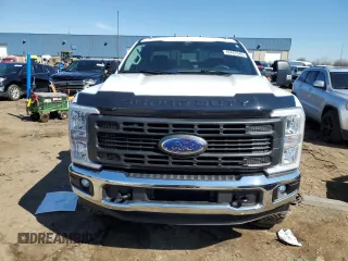 2024 Ford F-250 XL z VIN 1FTBF2BA3RED44401, wystawiony jako Copart lot #49447045 z przebiegiem 8 370 mil mil oraz Szkoda całkowita • Salvage title. Historia ofert i sprzedaży dostępna na DreamBid. Obrazek 5.