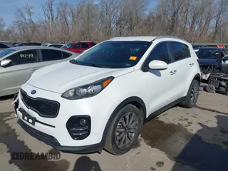 2017 Kia Sportage EX with VIN KNDPN3ACXH7168516, listed as a IAAI auction lot 41813764 with 88,594 mi miles and . Bid and sale history available at carsss.com. Image 2.