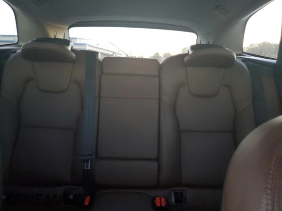 2018 Volvo XC60 Momentum with VIN YV4102RK9J1018266, listed as a Copart auction lot 80451614 with 126,082 mi miles and Salvage Title. Bid and sale history available at DreamBid. Image 10.