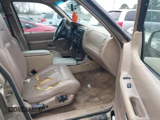 1999 Ford Explorer XLT с VIN 1FMZU32E4XUC04689, выставлен на аукционе IAAI как лот 41603038 с пробегом 336 192 миль миль и . История ставок и продаж доступна на DreamBid. Изображение 5.