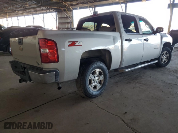 2007 Chevrolet Silverado 1500 LT w/1LT with VIN 2GCEC13J571561302, listed as a Copart auction lot 53541195 with 213,988 mi miles and Salvage Title. Bid and sale history available at carsss.com. Image 3.