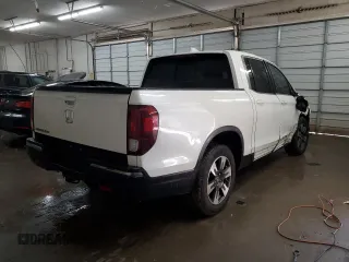 2019 Honda Ridgeline RTL-T with VIN 5FPYK2F60KB001455, listed as a Copart auction lot 53786015 with 61,050 mi miles and Salvage title. Bid and sale history available at DreamBid. Image 3.