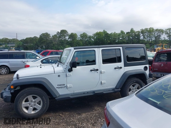2016 Jeep Wrangler Unlimited Sport z VIN 1C4HJWDG7GL166003, wystawiony jako IAAI lot #42549551 z przebiegiem 96 760 mil mil oraz . Historia ofert i sprzedaży dostępna na DreamBid. Obrazek 14.