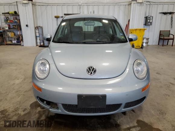 2009 Volkswagen New Beetle Coupe S with VIN 3VWPW31CX9M516865, listed as a Copart auction lot 76178854 with 133,836 mi miles and Clean Title. Bid and sale history available at carsss.com. Image 5.
