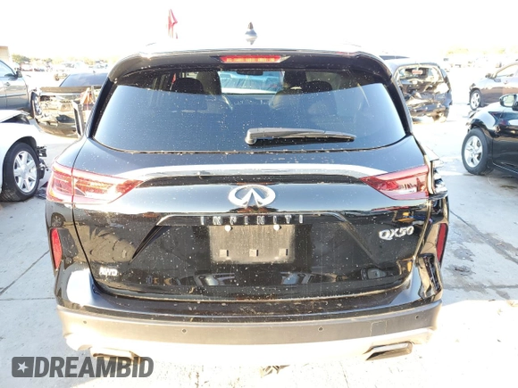2019 Infiniti QX50 LUXE with VIN 3PCAJ5M35KF127690, listed as a Copart auction lot 67561682 with 27,974 mi miles. Bid and sale history available at carsss.com. Image 6.