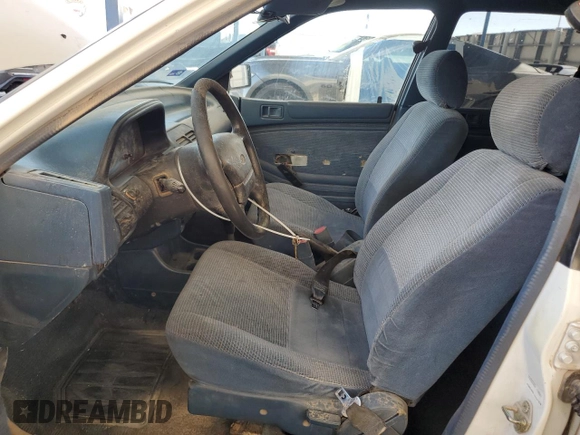 1994 Ford Escort z VIN 3FARP15J6RR126053, wystawiony jako Copart lot #52750515 z przebiegiem 81 831 mil mil oraz Tytuł czysty. Historia ofert i sprzedaży dostępna na DreamBid. Obrazek 7.