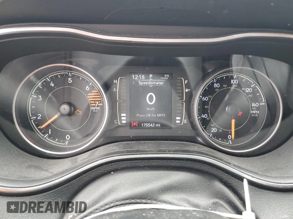 2019 Jeep Cherokee Latitude Plus с VIN 1C4PJLLB9KD186823, выставлен на аукционе Copart как лот 56421145 с пробегом 175 542 миль миль и Списание • Salvage title. История ставок и продаж доступна на DreamBid. Изображение 9.