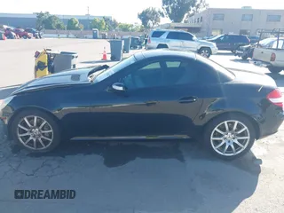 2005 Mercedes-Benz SLK 230/320 z VIN WDBWK56F85F051357, wystawiony jako IAAI lot #42298379 z przebiegiem 50 038 mil mil oraz . Historia ofert i sprzedaży dostępna na DreamBid. Obrazek 14.