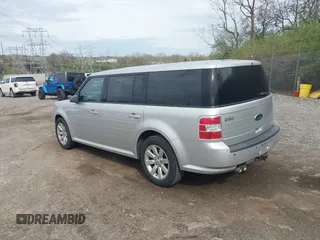 2009 Ford Flex SE with VIN 2FMDK51C09BA16935, listed as a IAAI auction lot 41966261 with 205,987 mi miles. Bid and sale history available at carsss.com. Image 3.