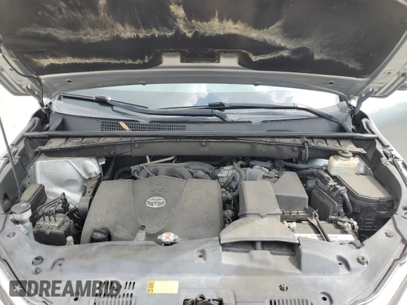 2018 Toyota Highlander LE with VIN 5TDZZRFH2JS284129, listed as a Copart auction lot 58466295 with 130,269 mi miles and Salvage title. Bid and sale history available at DreamBid. Image 12.