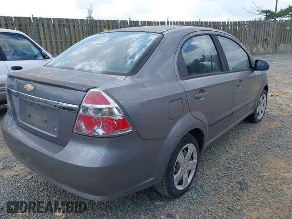 2010 Chevrolet Aveo 2LT with VIN KL1TG5DE8AB044000, listed as a IAAI auction lot 42821987 with 220,967 mi miles and . Bid and sale history available at DreamBid. Image 4.
