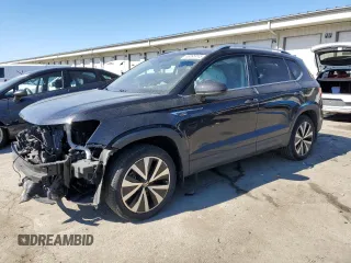 2022 Volkswagen Taos SE z VIN 3VVLX7B28NM027274, wystawiony jako Copart lot #46595745 z przebiegiem 37 293 mil mil oraz Szkody całkowita. Historia ofert i sprzedaży dostępna na DreamBid. Obrazek 1.