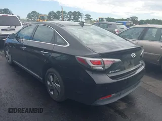 2017 Hyundai Sonata Limited with VIN KMHE34L10HA055090, listed as a IAAI auction lot 42206364 with 110,521 mi miles and . Bid and sale history available at DreamBid. Image 3.