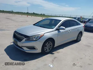 2015 Hyundai Sonata SE z VIN 5NPE24AF4FH009189, wystawiony jako IAAI lot #42466763 z przebiegiem 168 778 mil mil oraz . Historia ofert i sprzedaży dostępna na DreamBid. Obrazek 2.
