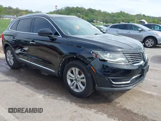 2016 Lincoln MKX Premiere z VIN 2LMTJ6JR6GBL58464, wystawiony jako IAAI lot #42081789 z przebiegiem 135 228 mil mil oraz . Historia ofert i sprzedaży dostępna na DreamBid. Obrazek 1.