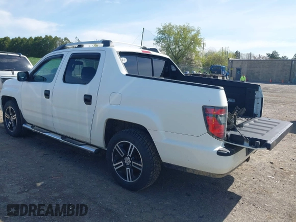 2013 Honda Ridgeline Sport with VIN 5FPYK1F7XDB012713, listed as a IAAI auction lot 42136997 with 158,631 mi miles. Bid and sale history available at carsss.com. Image 3.