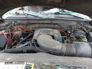 2002 Ford F-150 XL с VIN 1FTRX18L32KB55981, выставлен на аукционе IAAI как лот 42657550 с пробегом Не указан миль и . История ставок и продаж доступна на DreamBid. Изображение 10.