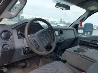 2016 Ford F-250 XLT с VIN 1FTBF2B61GED15892, выставлен на аукционе IAAI как лот 42377404 с пробегом 199 002 миль миль и . История ставок и продаж доступна на DreamBid. Изображение 17.