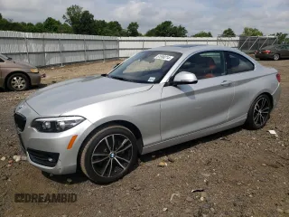 2020 BMW 2 Series 230i xDrive with VIN WBA2J3C0XL7E78702, listed as a Copart auction lot 61998214 with 0 mi miles and Salvage Title. Bid and sale history available at carsss.com. Image 1.