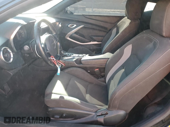 2020 Chevrolet Camaro 1LT с VIN 1G1FB1RS6L0113379, выставлен на аукционе Copart как лот 58024045 с пробегом 80 563 миль миль и Списание • Salvage title. История ставок и продаж доступна на DreamBid. Изображение 7.