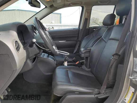 2016 Jeep Compass Latitude with VIN 1C4NJCEA2GD775005, listed as a Copart auction lot 44129875 with 124,540 mi miles and Salvage Title. Bid and sale history available at carsss.com. Image 7.