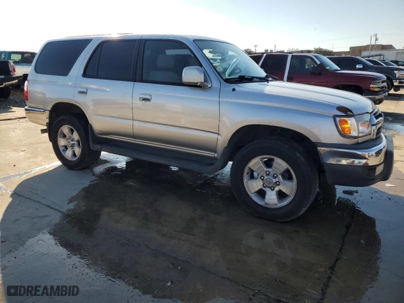 2001 Toyota 4Runner SR5 with VIN JT3GN86R310216872, listed as a Copart auction lot 88540735 with 241,827 mi miles and Clean Title. Bid and sale history available at carsss.com. Image 4.