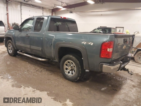 2010 Chevrolet Silverado 1500 LS with VIN 1GCSKREA3AZ188227, listed as a IAAI auction lot 41191956 with 108,773 mi miles and . Bid and sale history available at DreamBid. Image 3.