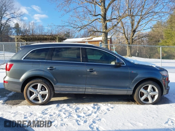2014 Audi Q7 3.0T S line Prestige with VIN WA1DGAFE5ED010250, listed as a IAAI auction lot 41257093 with 131,001 mi miles. Bid and sale history available at carsss.com. Image 13.