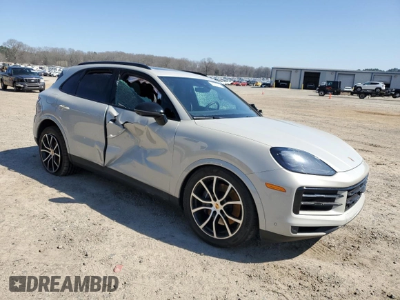 2024 Porsche Cayenne с VIN WP1AA2AY3RDA04548, выставлен на аукционе Copart как лот 48306425 с пробегом Не указан миль и Чистый • Clean title. История ставок и продаж доступна на DreamBid. Изображение 4.