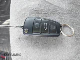 2007 Audi S4 z VIN WAUGL78E57A017022, wystawiony jako IAAI lot #41718171 z przebiegiem 130 808 mil mil oraz . Historia ofert i sprzedaży dostępna na DreamBid. Obrazek 11.