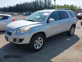 2009 Saturn Outlook XR z VIN 5GZEV23D99J132827, wystawiony jako IAAI lot #42105293 z przebiegiem 133 695 mil mil oraz . Historia ofert i sprzedaży dostępna na DreamBid. Obrazek 2.