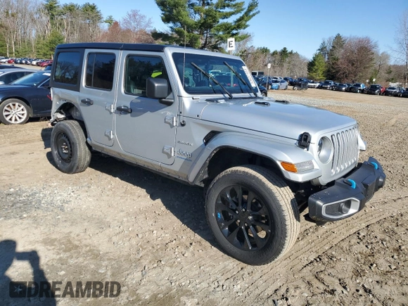 2023 Jeep Wrangler Sahara z VIN 1C4JJXP66PW703050, wystawiony jako Copart lot #53637455 z przebiegiem 7 525 mil mil oraz Czysty tytuł • Clean title. Historia ofert i sprzedaży dostępna na DreamBid. Obrazek 4.