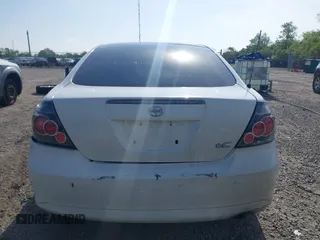 2009 Scion tC z VIN JTKDE167890297232, wystawiony jako IAAI lot #42256166 z przebiegiem 156 595 mil mil oraz . Historia ofert i sprzedaży dostępna na DreamBid. Obrazek 17.