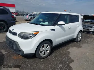 2015 Kia Soul with VIN KNDJN2A2XF7157813, listed as a IAAI auction lot 41692105 with 132,416 mi miles. Bid and sale history available at carsss.com. Image 18.