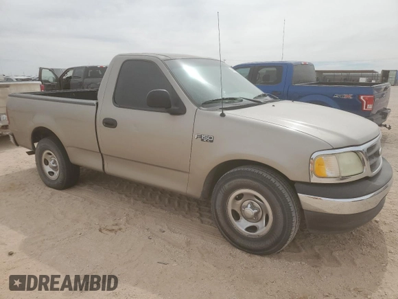 2002 Ford F-150 XL z VIN 1FTRF17292KE39045, wystawiony jako Copart lot #48860845 z przebiegiem 111 176 mil mil oraz Czysty tytuł • Clean title. Historia ofert i sprzedaży dostępna na DreamBid. Obrazek 4.