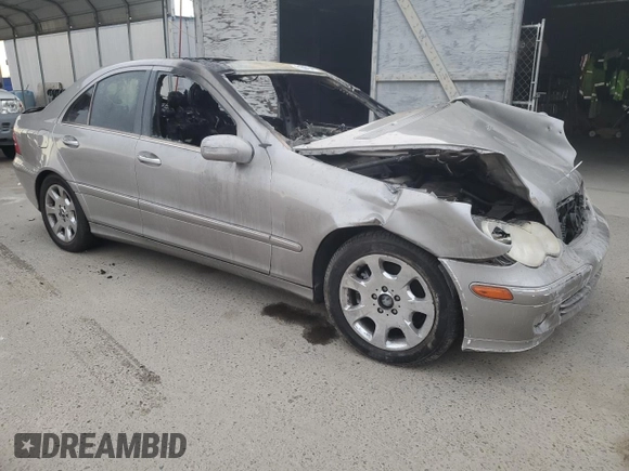 2006 Mercedes-Benz C 280 Luxury with VIN WDBRF54H16A853401, listed as a Copart auction lot 81607144 with Not Provided miles and Non Repairable. Bid and sale history available at DreamBid. Image 4.