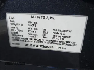 2025 Tesla Model Y Long Range z VIN 7SAYGDEEXSA362089, wystawiony jako IAAI lot #41469596 z przebiegiem 116 mil mil oraz . Historia ofert i sprzedaży dostępna na DreamBid. Obrazek 9.