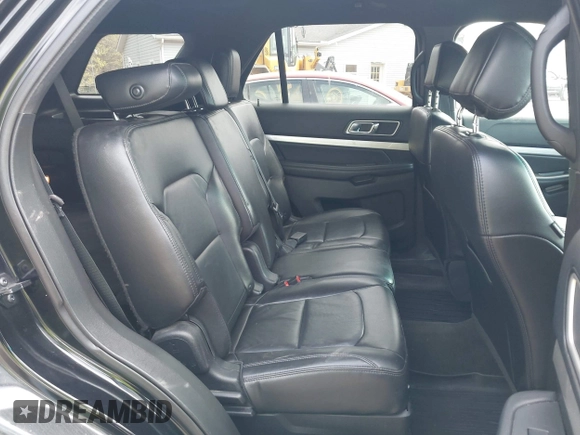 2017 Ford Explorer XLT z VIN 1FM5K8D85HGA83499, wystawiony jako IAAI lot #42059299 z przebiegiem 76 484 mil mil oraz . Historia ofert i sprzedaży dostępna na DreamBid. Obrazek 8.