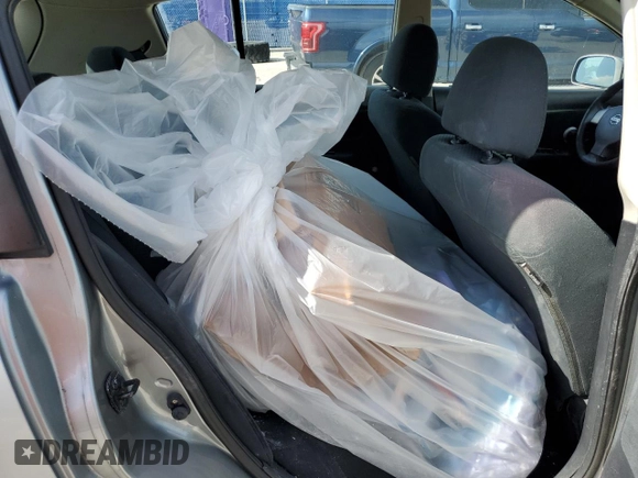 2010 Nissan Versa S с VIN 3N1BC1CP4AL377422, выставлен на аукционе Copart как лот 63811855 с пробегом Не указан миль и Чистый • Clean title. История ставок и продаж доступна на DreamBid. Изображение 10.