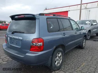 2007 Toyota Highlander w/3rd Row with VIN JTEEP21AX70231515, listed as a IAAI auction lot 41640668 with 218,009 mi miles. Bid and sale history available at carsss.com. Image 4.