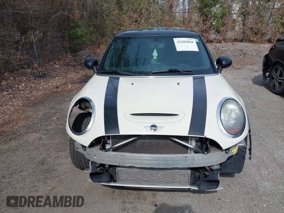 2014 MINI Hardtop S with VIN WMWXM7C55ET970769, listed as a IAAI auction lot 42181868 with 173,839 mi miles and . Bid and sale history available at DreamBid. Image 13.
