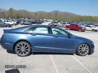 2019 Lincoln MKZ Reserve I z VIN 3LN6L5C96KR609147, wystawiony jako IAAI lot #42050122 z przebiegiem 61 813 mil mil oraz . Historia ofert i sprzedaży dostępna na DreamBid. Obrazek 14.