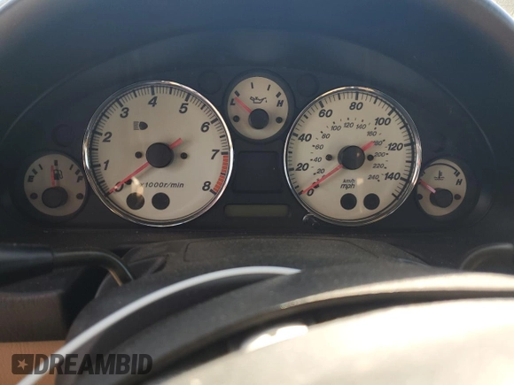 2001 Mazda MX-5 Miata z VIN JM1NB353910216600, wystawiony jako Copart lot #50916465 z przebiegiem Nie podano mil oraz Szkoda całkowita • Salvage title. Historia ofert i sprzedaży dostępna na DreamBid. Obrazek 9.