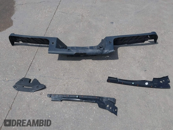 2015 Ford F-250 Lariat с VIN 1FT7W2BT8FED53484, выставлен на аукционе IAAI как лот 42205827 с пробегом 260 598 миль миль и . История ставок и продаж доступна на DreamBid. Изображение 12.